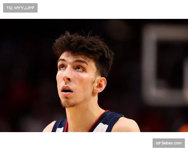 切特·霍姆格伦谈无限换防体系：五人防守机器需要完美同步